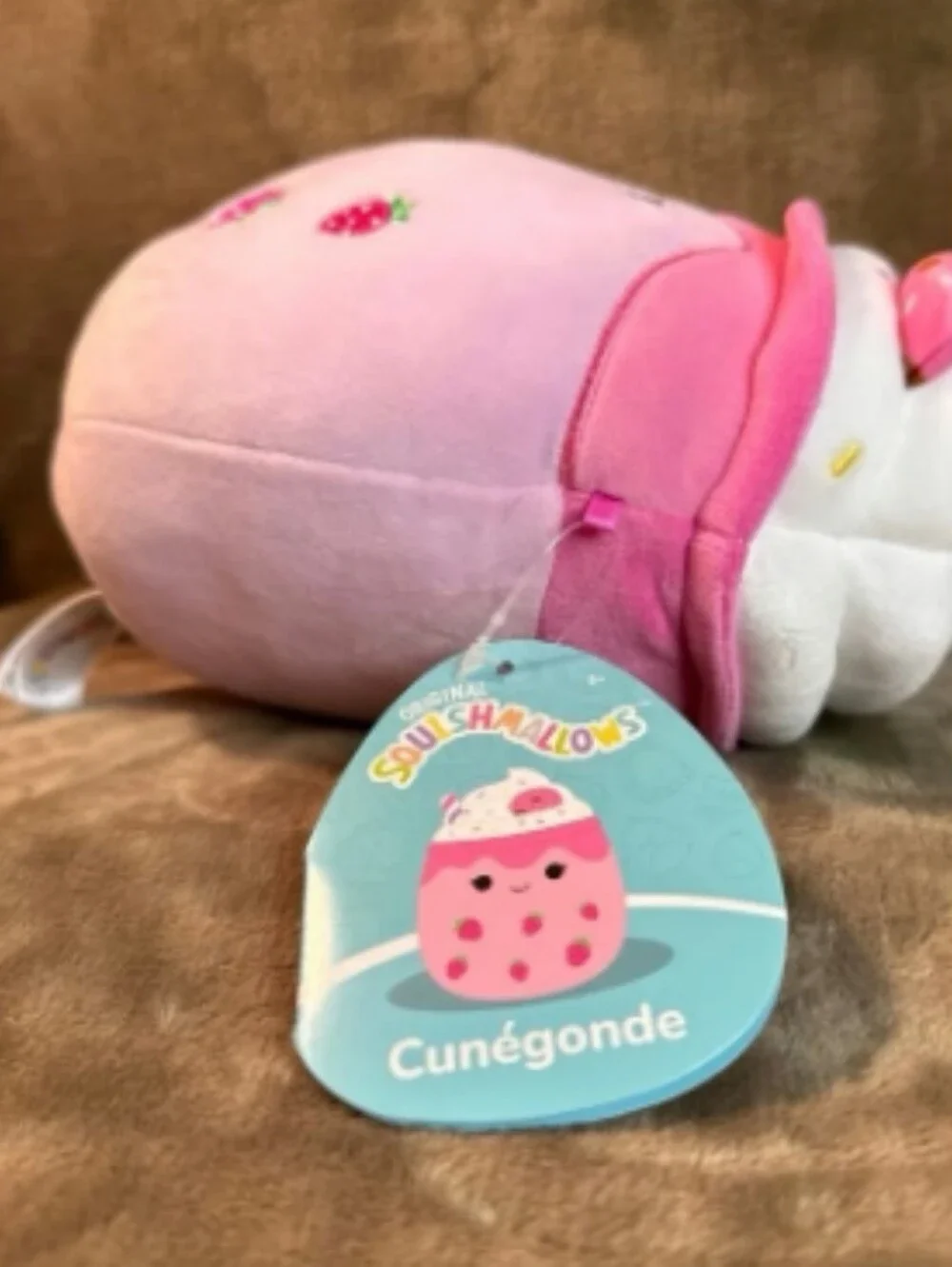 NWT Squishmallows Cunègonde The Pink Strawberry Milkshake 5